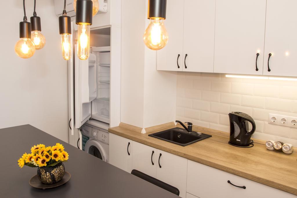 Studio L By Mrg Apartments Bucharest Luaran gambar
