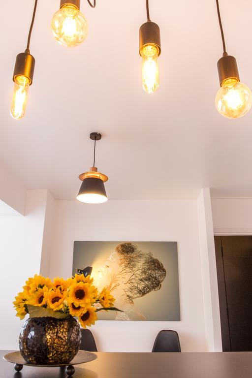 Studio L By Mrg Apartments Bucharest Luaran gambar
